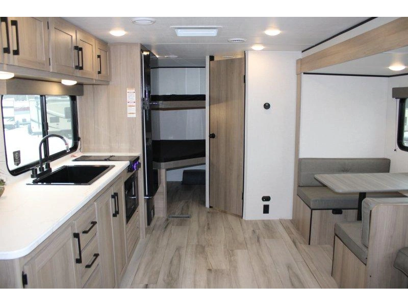 Keystone Rv Coleman 25b 2026 alt