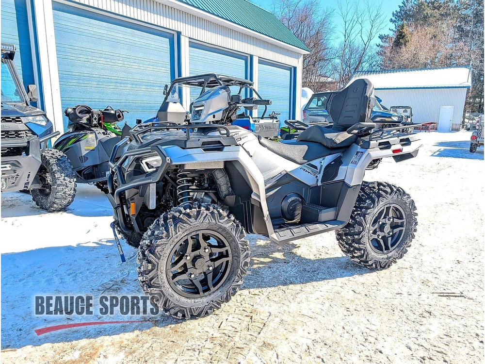2026 Polaris Sportsman Touring 570 Ultimate Turbo Silver Vtt 2 Places Confort Passager Balade Sentier Chasse Bois Direction Assistée Pleinement Équipé Duo Familial Outlander Max Kodiak Trv alt
