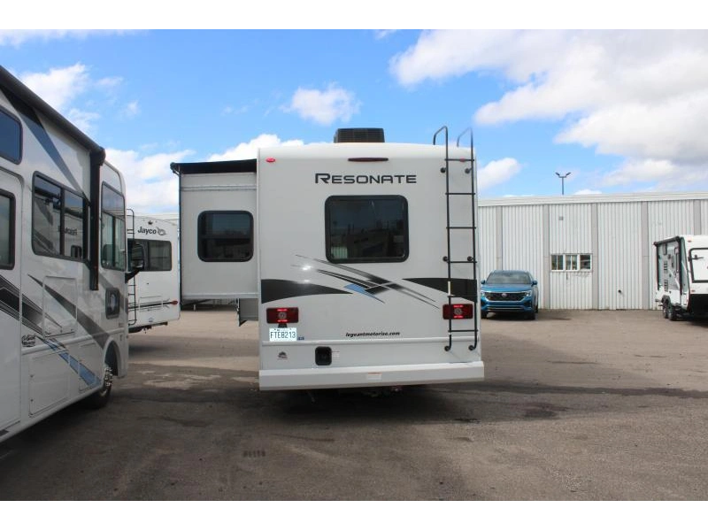 Thor Motor Coach Resonate 30c 2024 alt