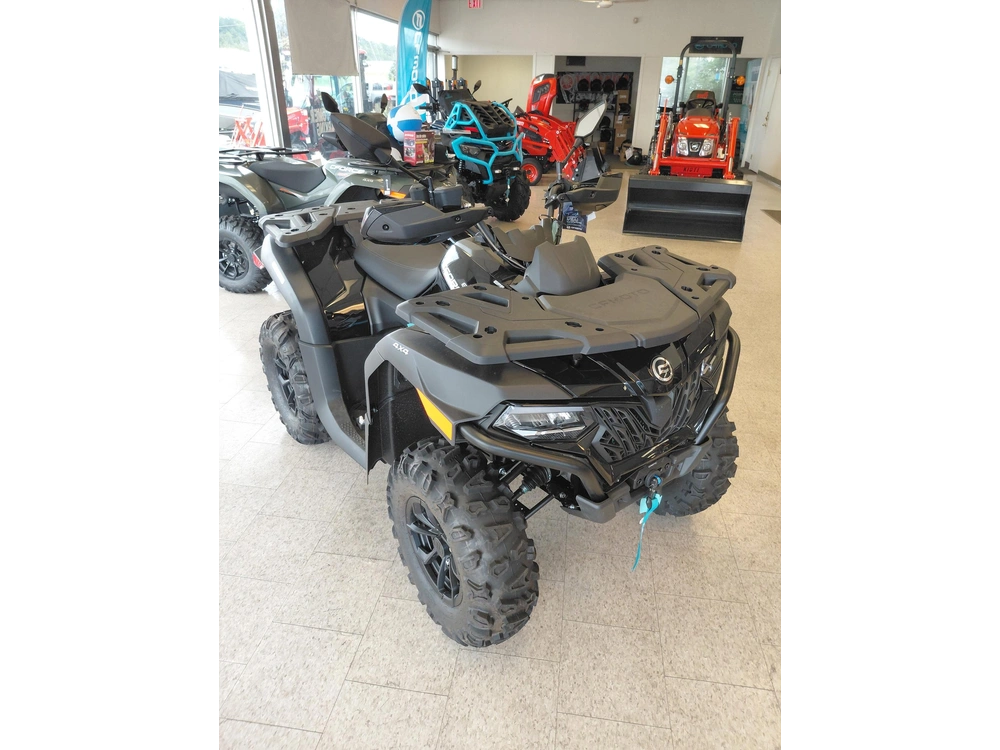 2026 Cfmoto Cforce 600 alt