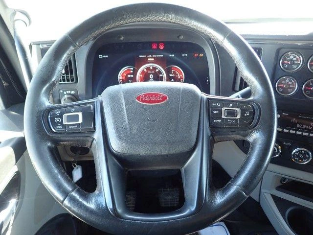 Peterbilt 589 2025
