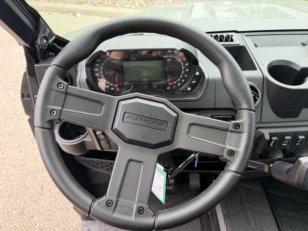 2027 Polaris Ranger Xp 1000 Cab alt