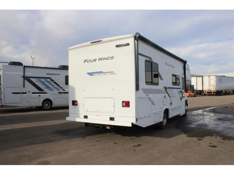 Thor Motor Coach Four Winds 25z 2026 alt