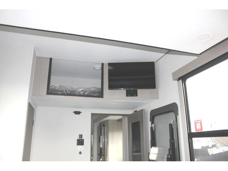 Grand Design Momentum 414m 2026 alt