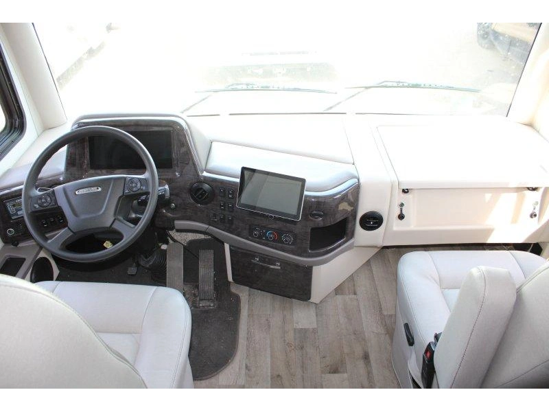 Thor Motor Coach Palazzo 37.5 2026 alt