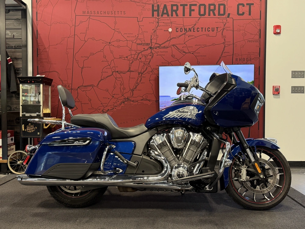 2020 Indian Motorcycle Challenger Limited alt