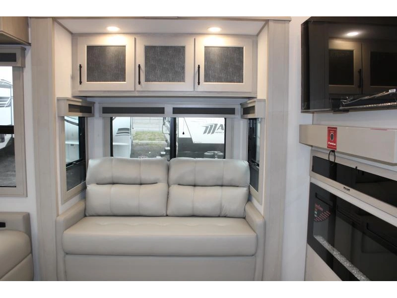 Grand Design Solitude 417kb 2026 alt