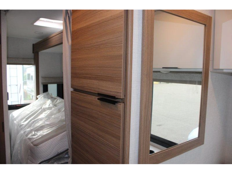Thor Motor Coach Four Winds 22z.gm 2027 alt