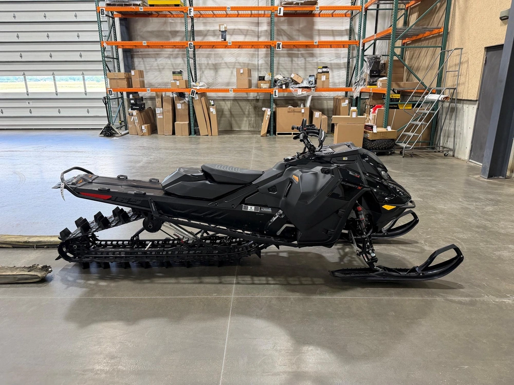 2026 Ski-doo Summit Exp Turbo 165 10.25 alt