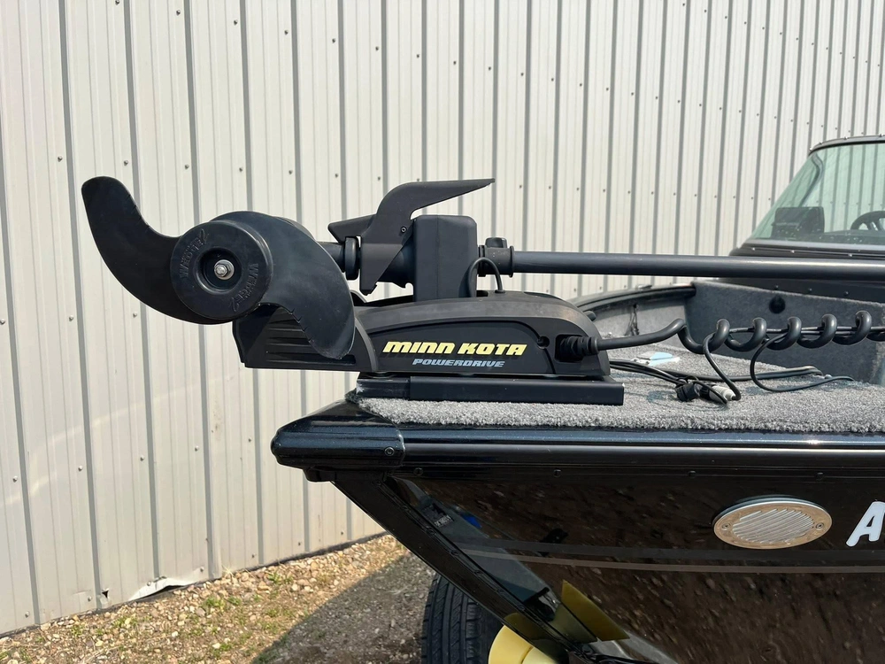 2018 Lund Boat Co 1775 Impact alt