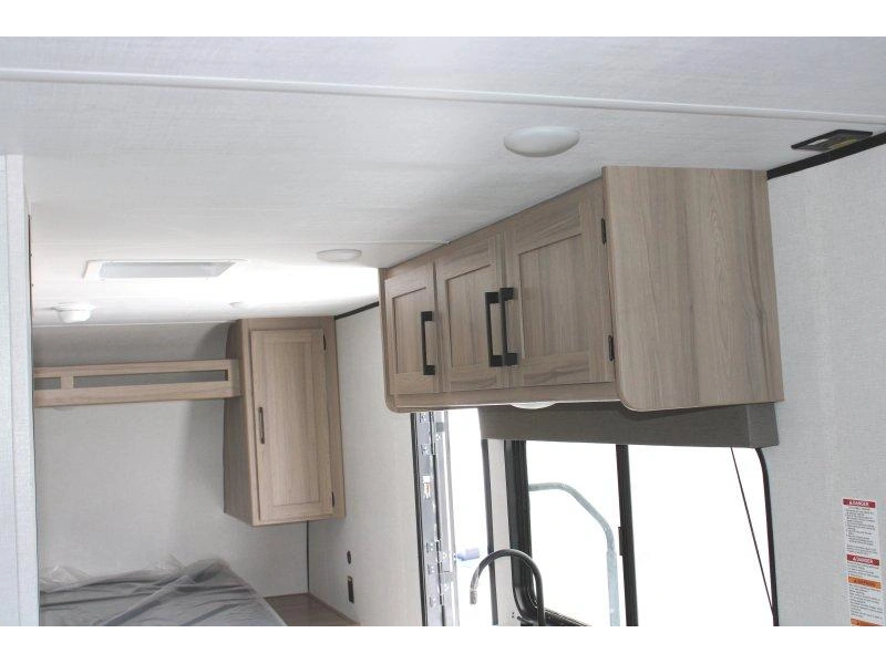 Keystone Rv Coleman 19r 2026 alt