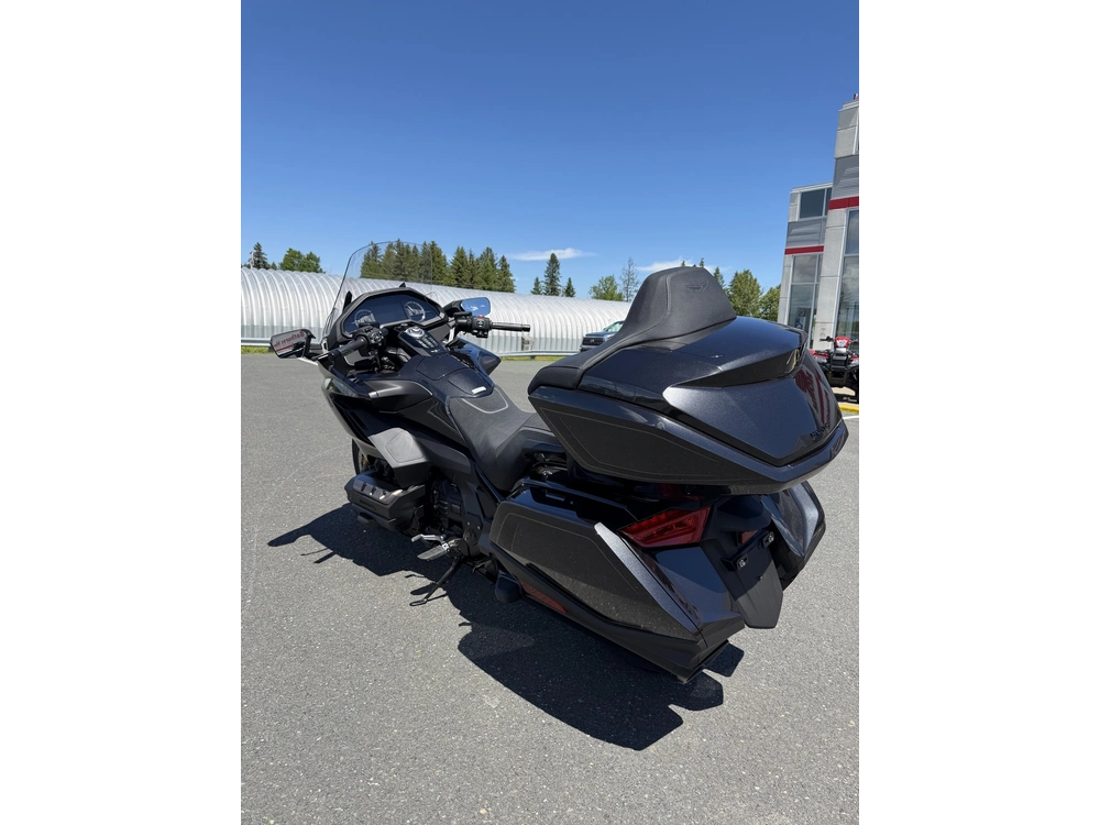 Honda Gold Wing Tour Gl1800st 2026 alt