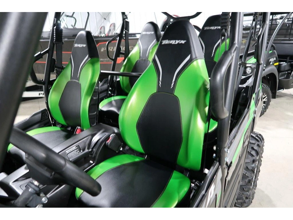 2025 Kawasaki Teryx4 S Se alt