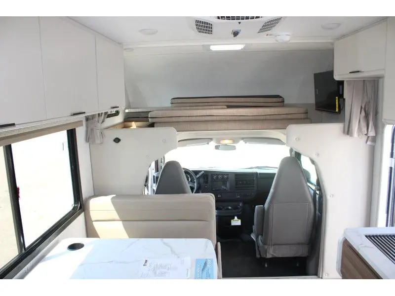 Thor Motor Coach Four Winds 2027