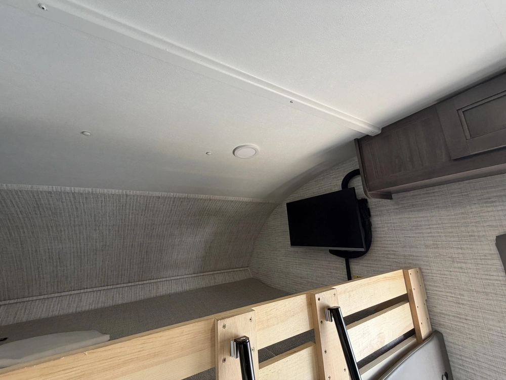 2025 Jayco Redhawk 22c alt
