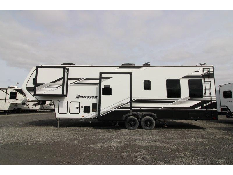 Grand Design Momentum 320g 2026 alt