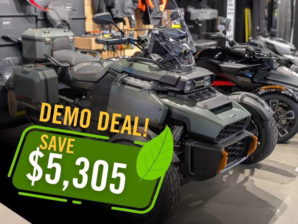 2025 Can-Am *DEMO* Canyon Redrock - Moss Green