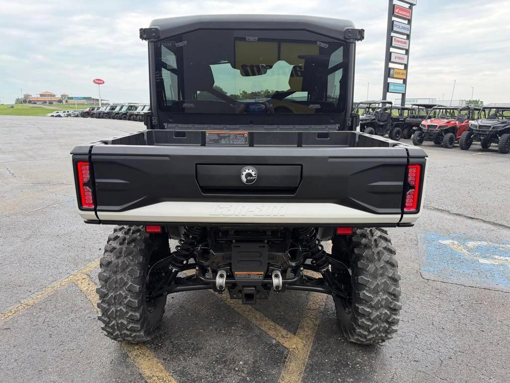 2026 Can-am Ssv Defender Limited 65 Hd11