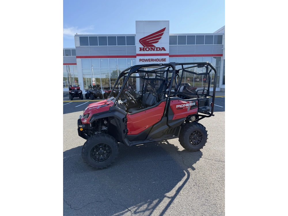 Honda Pioneer 1000 5p Deluxe 2025 alt