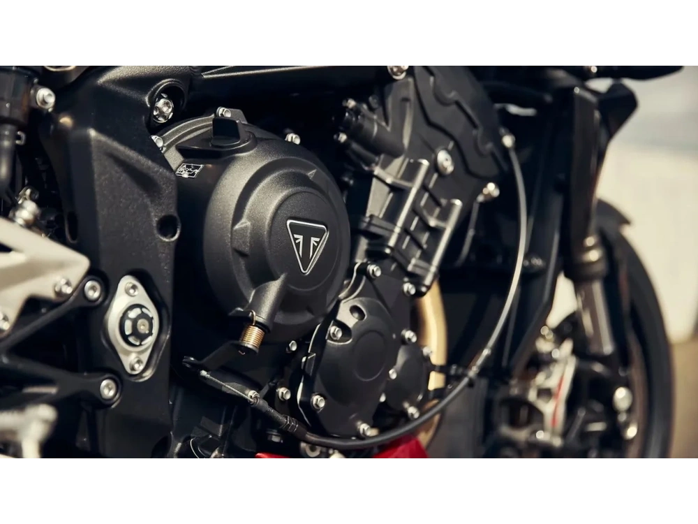 2026 Triumph Street Triple alt