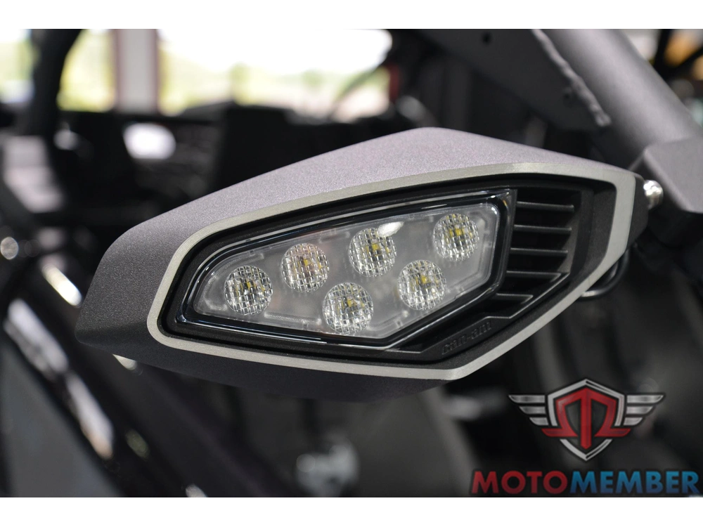 2026 Can-am Maverick X3 Max X Rs Turbo Rr Triple Black_10.25 In Infotainment alt