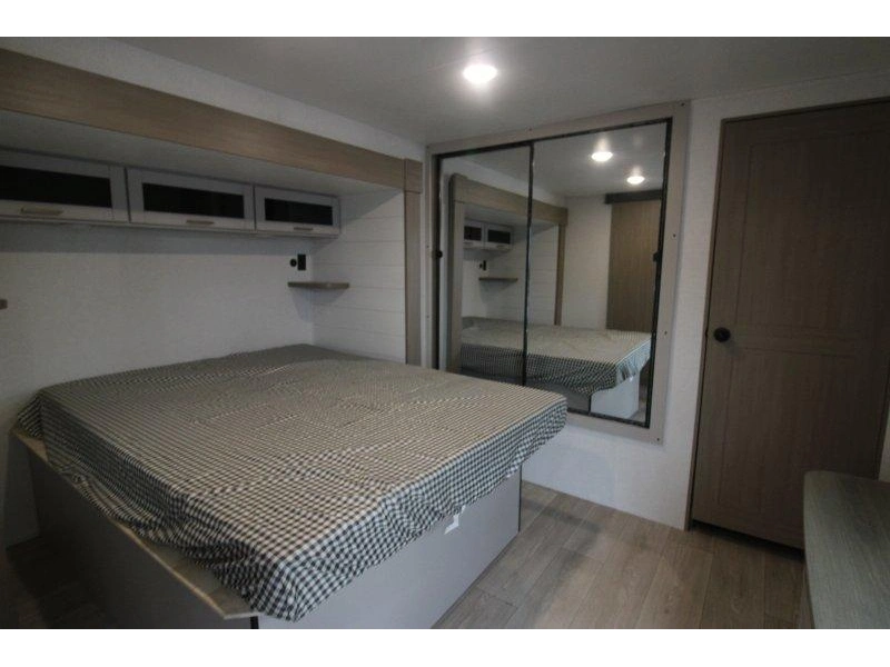 Jayco Jay Flight 325bht 2027 alt