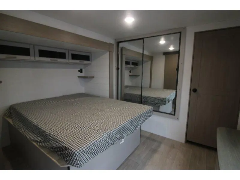 Jayco Jay Flight 2027