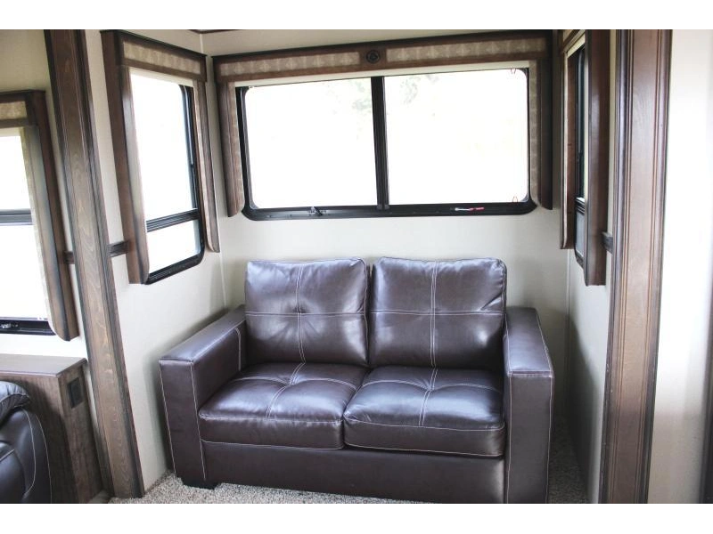 Grand Design Solitude 360rl 2018 alt
