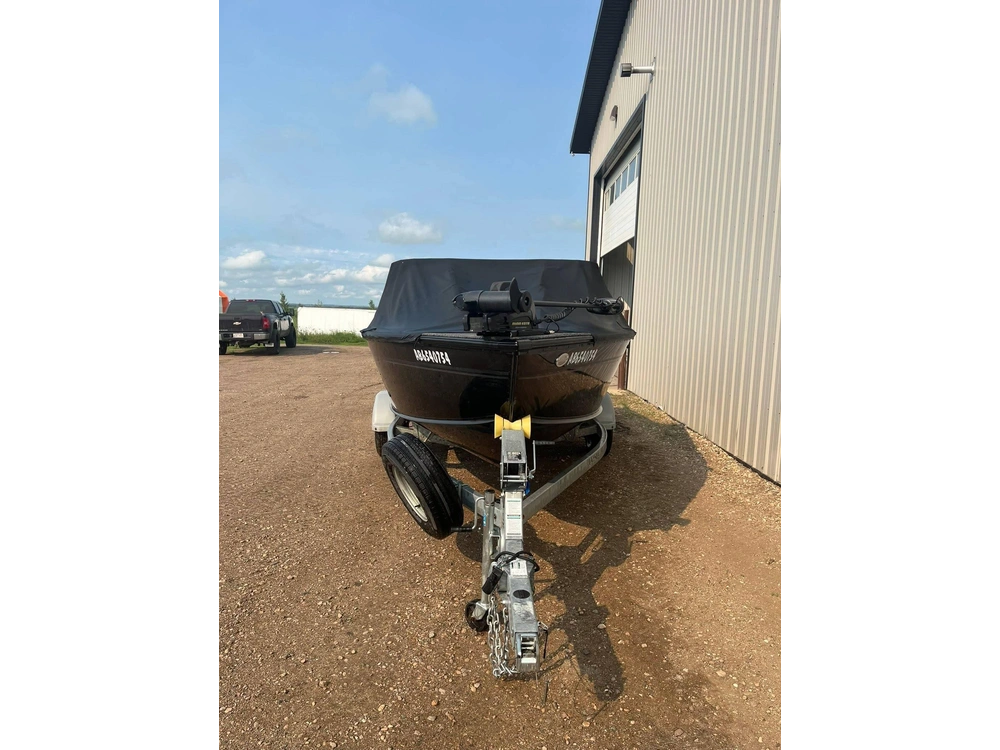 2018 Lund Boat Co 1775 Impact alt