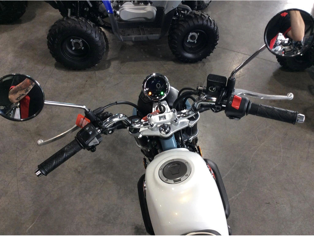 Honda 125 Monkey 2025 alt