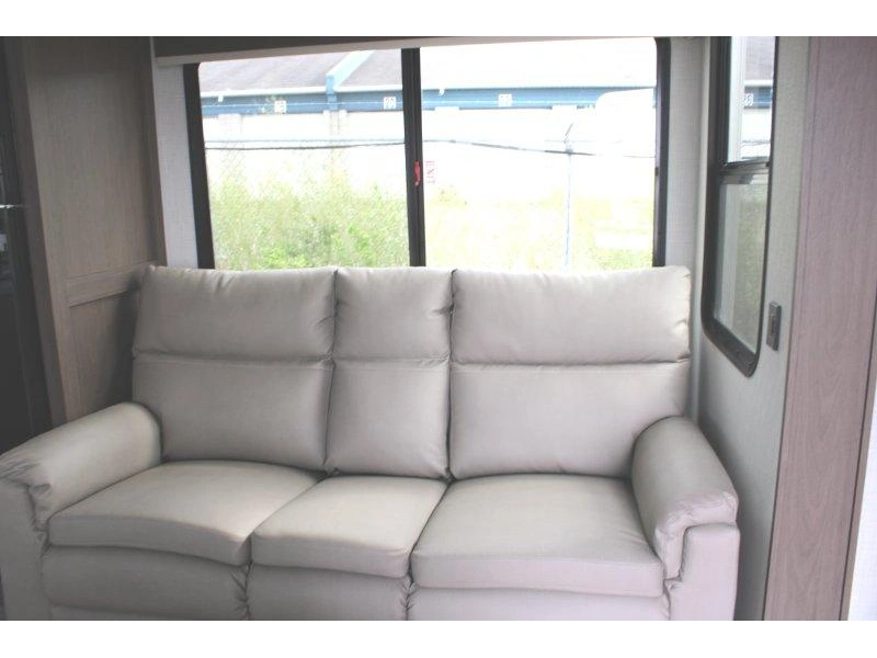 Keystone Rv Cougar 25mle 2027 alt