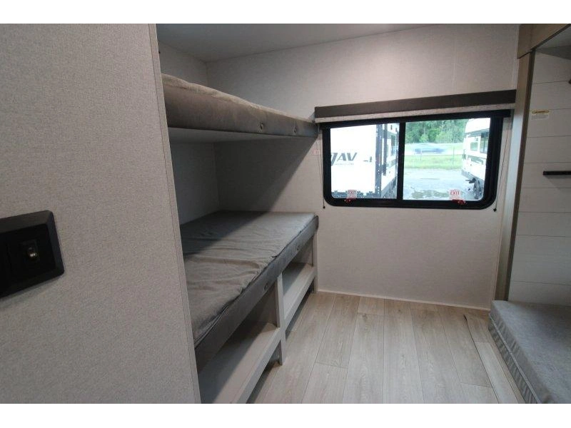 Jayco Jay Flight 325bht 2027 alt