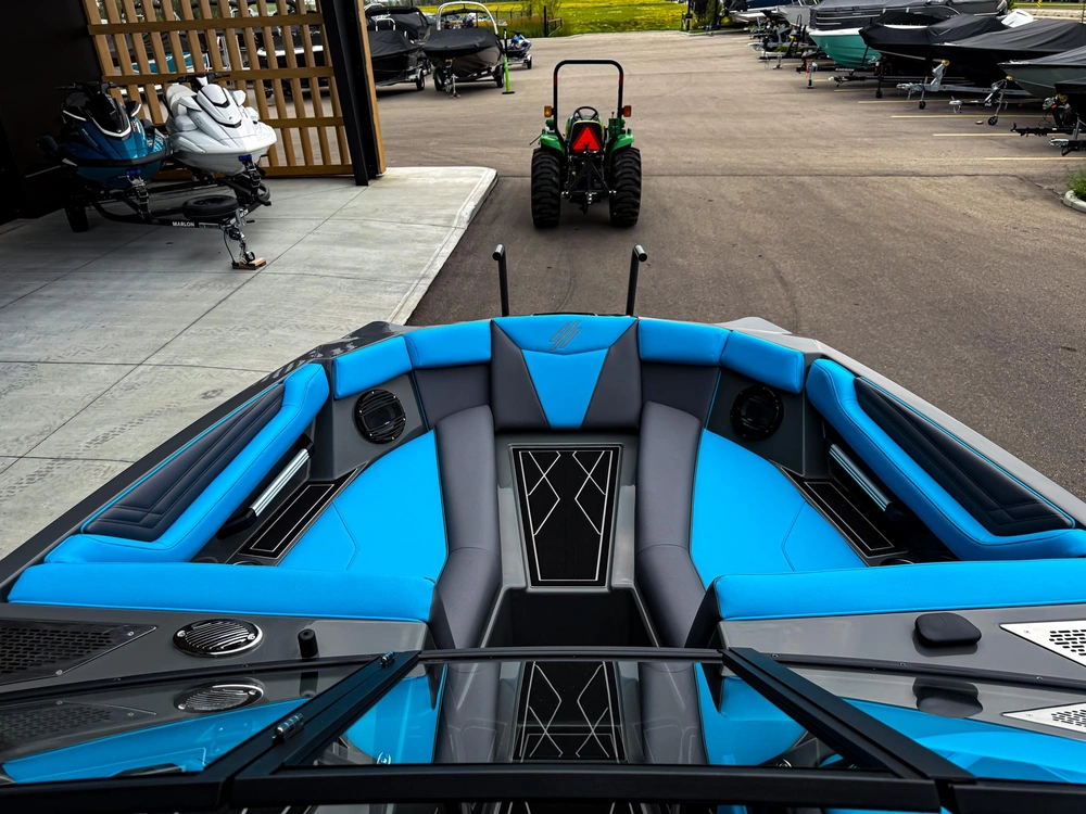 2027 Atx Surf Boats 22 Type-s alt