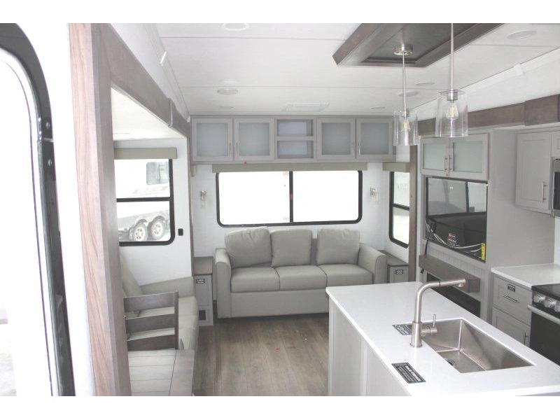 Alliance Avenue 32rls 2026 alt
