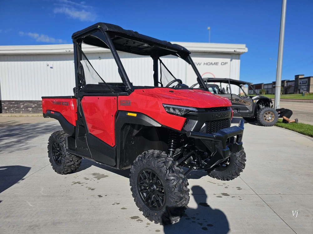 2026 Honda Pioneer 1000-3p Deluxe alt