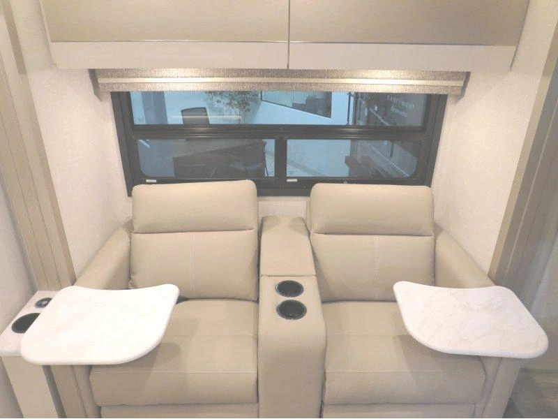 Thor Motor Coach Axis 26.2 2026 alt