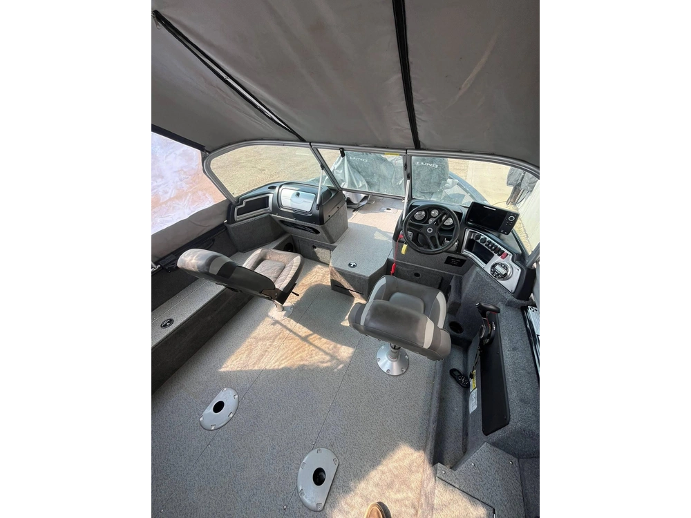 2018 Lund Boat Co 1775 Impact alt