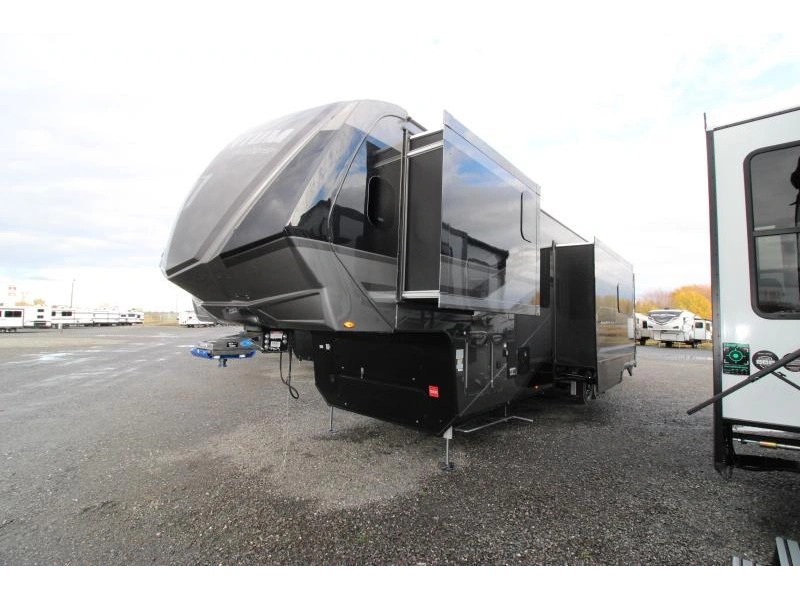 Grand Design Momentum 395ms 2026 alt