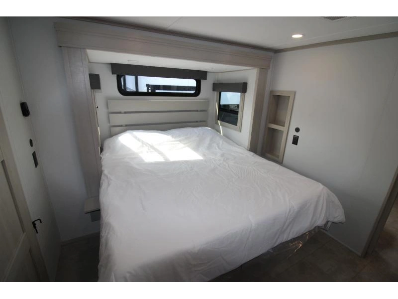 Grand Design Solitude 417kb 2026 alt