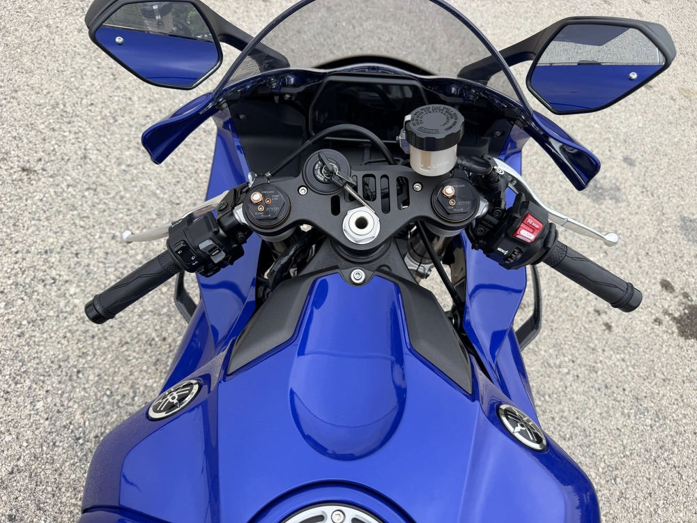 2026 Yamaha Yzf-r1 alt