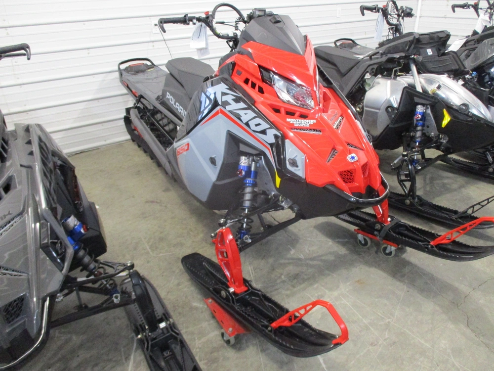 2025 Polaris 850 Pro Rmk 165 Storm Gray / Indy Red alt