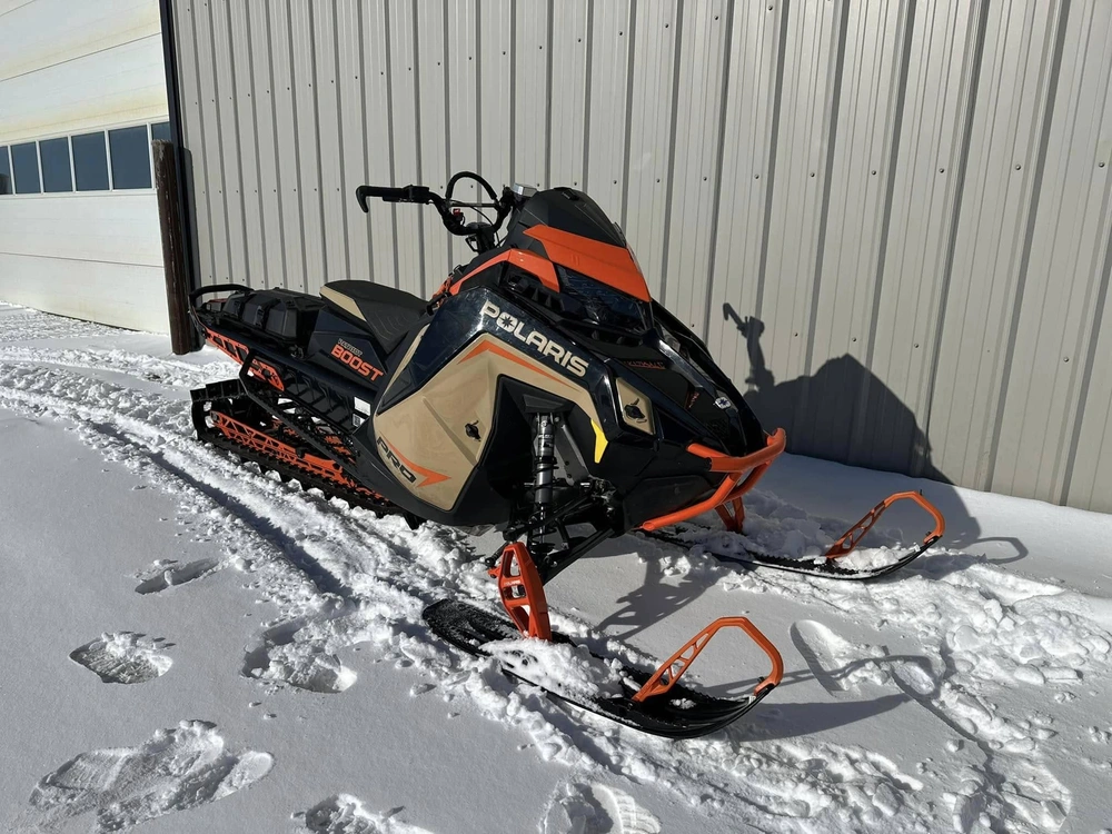 2022 Polaris Boost Pro Rmk Matryx Slash 165 X 2.75" alt