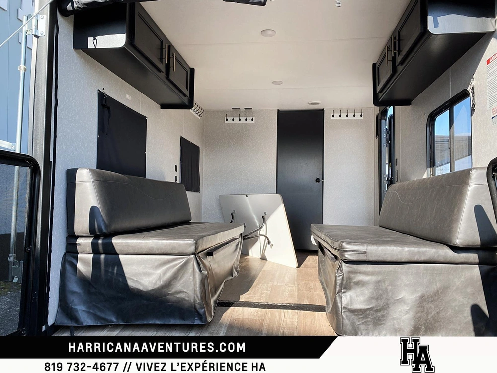 Cherokee 29rr Cargo 2022 alt