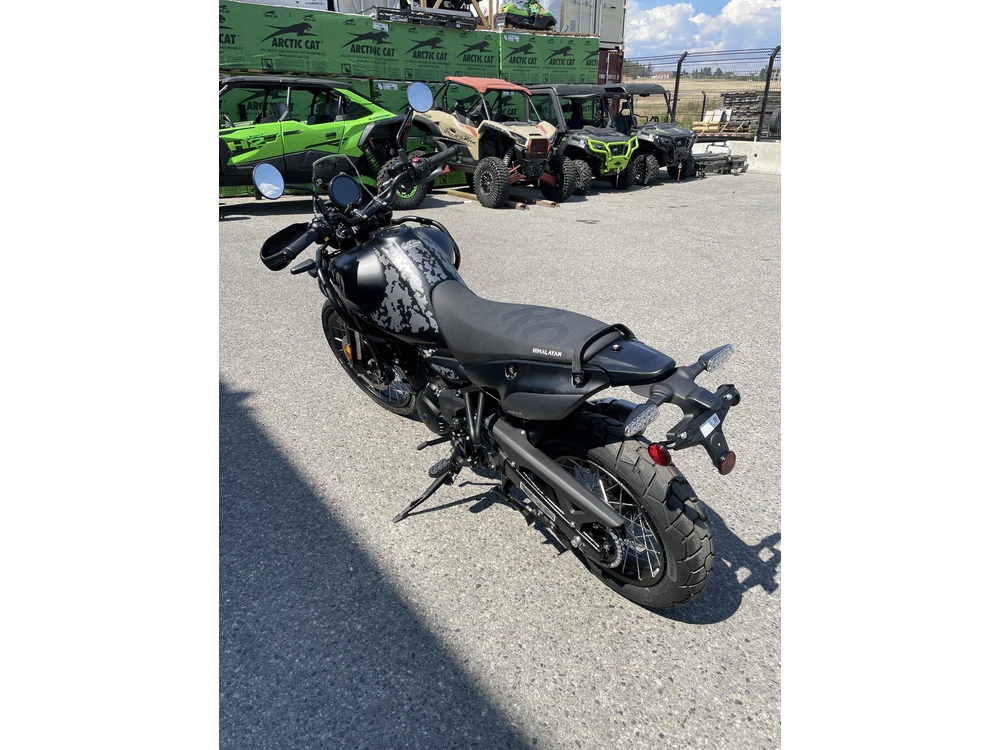 2026 Royal Enfield Himalayan Mana Black alt