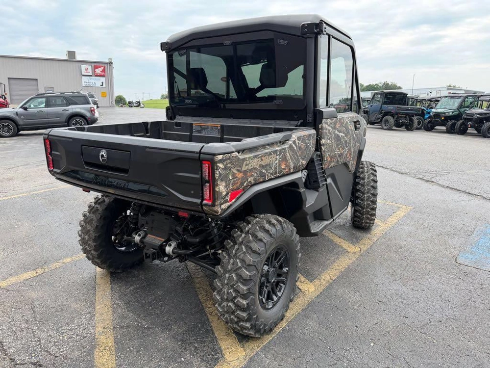 2026 Can-am Ssv Def Ltd 65 Hd11 Ca Hb 26 alt