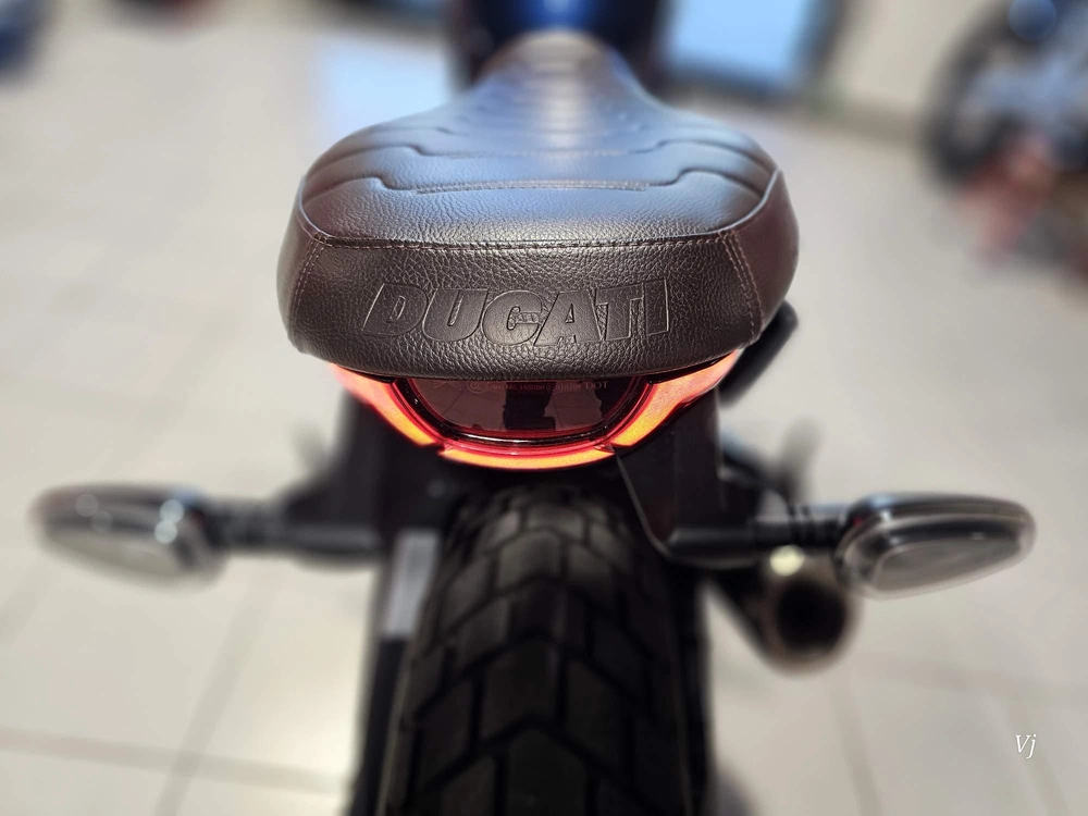 2024 Ducati Scrambler 800 Nightshift Abs alt