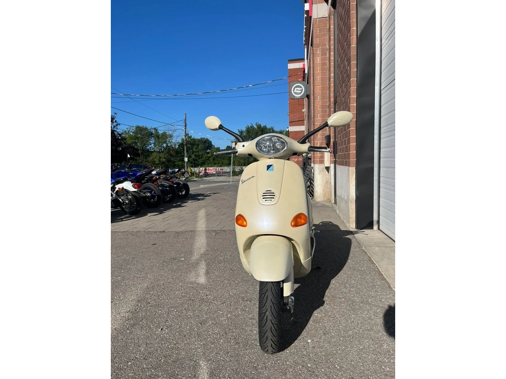 2005 Vespa Et4 alt