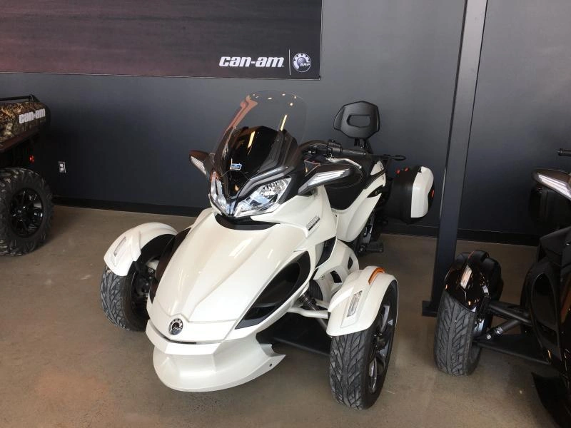 Can-am Sts Sm5 2014 alt