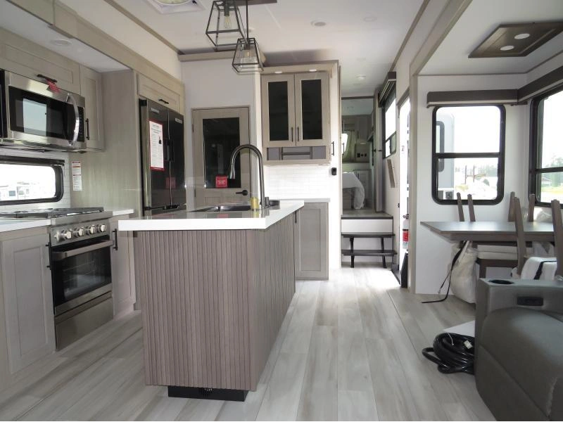 Grand Design Influence 2903rl 2026 alt