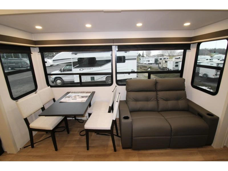 Grand Design Influence 3003rl 2026 alt